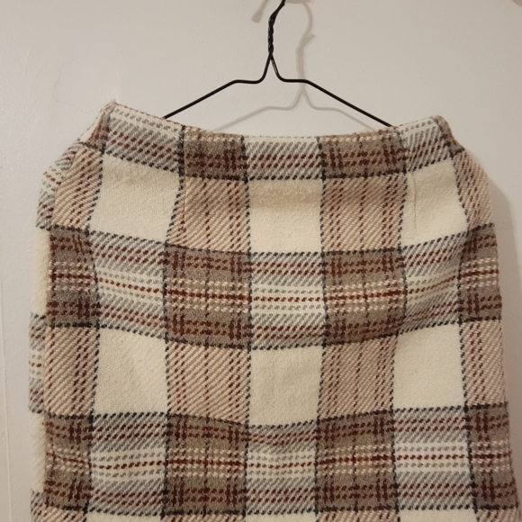 H&M Wool Plaid Skirt - Picture 2 of 3
